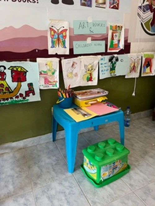 Art materials serve as therapeutic purposes